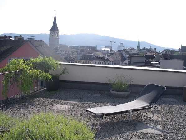 Sun deck