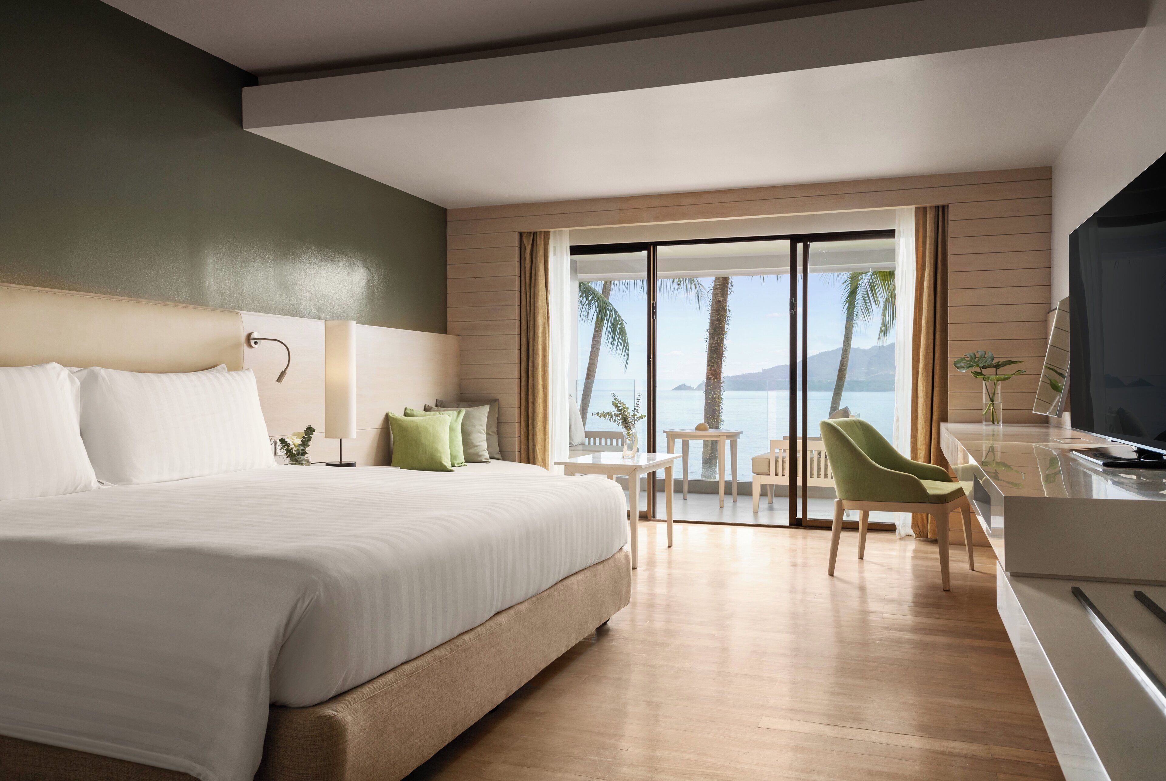 Deluxe Ocean Front Balcony King | View from room