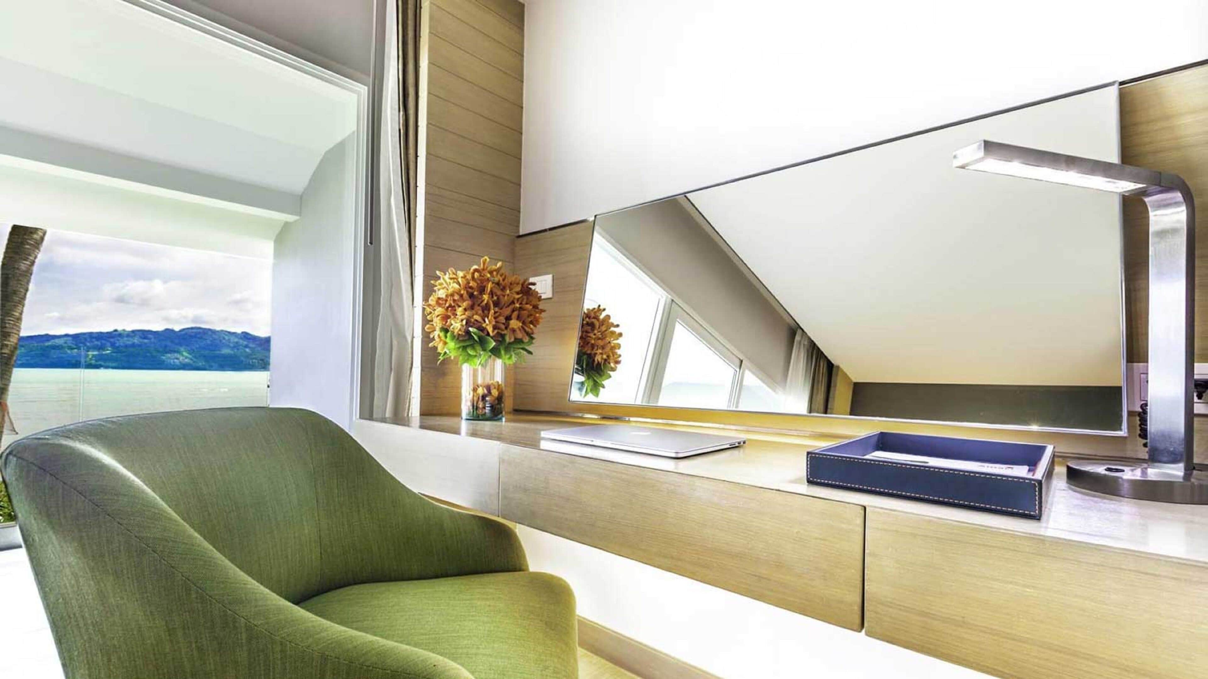 deluxe ocean front balcony king | minibar, in-room safe, desk, laptop workspace