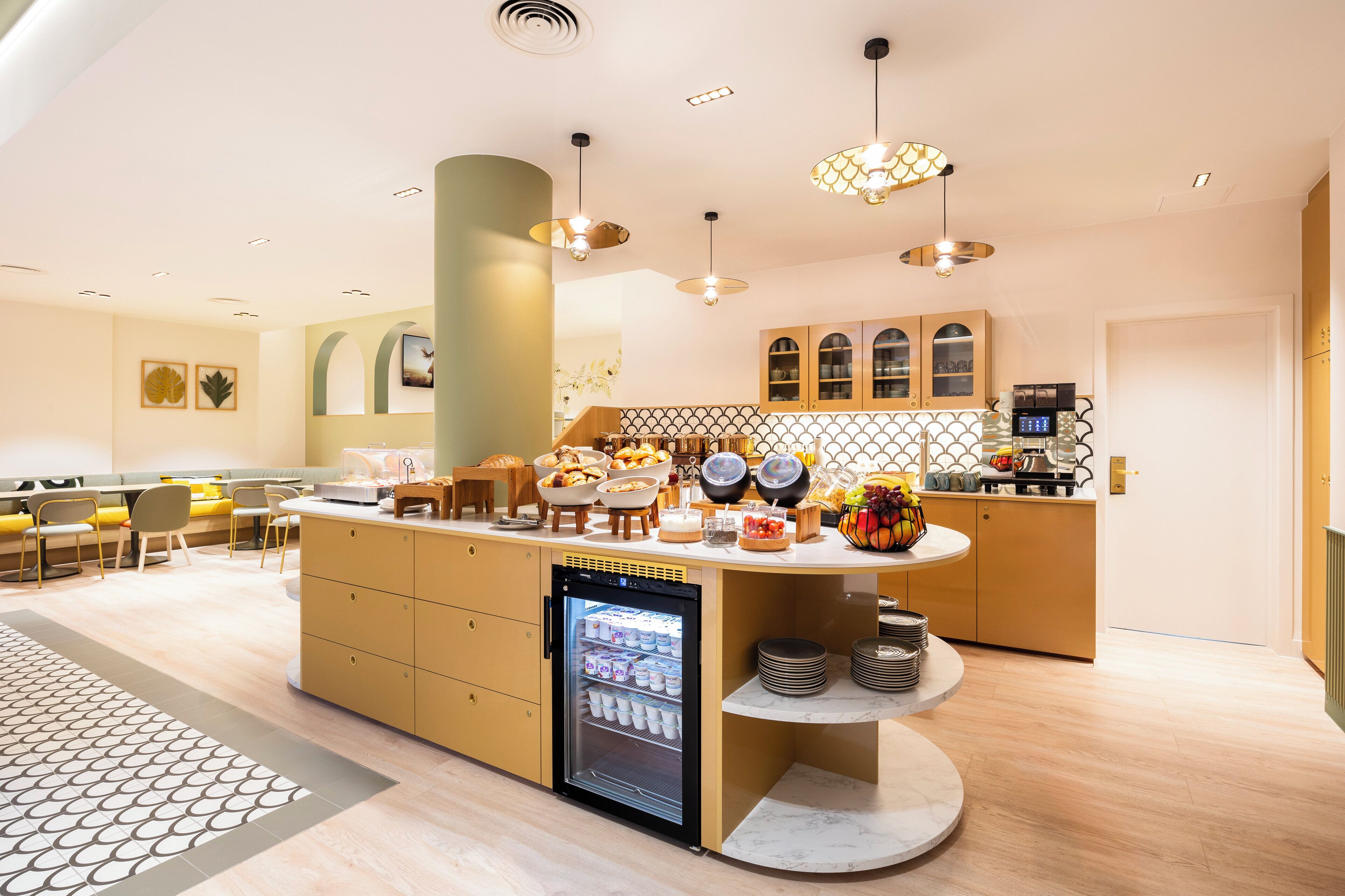 Tägliches Frühstücksbuffet gegen Gebühr