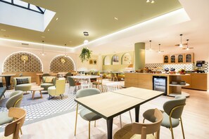 Daily buffet breakfast (EUR 18 per person)