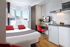 Studio | In-room safe, individually decorated, individually furnished