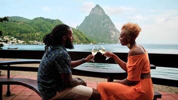 Breakfast, lunch, dinner served; Caribbean cuisine, beach views