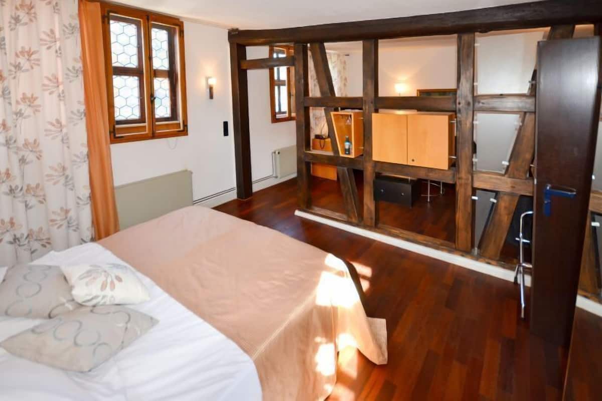 premium bedding, in-room safe, desk, iron/ironing board