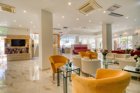 Arte Hotel - view 3