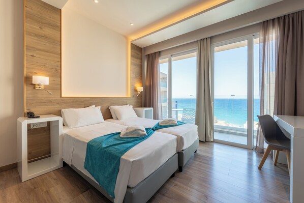 Standard Sea View and Pool View Room