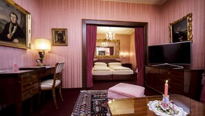 1 bedroom, minibar, in-room safe, desk