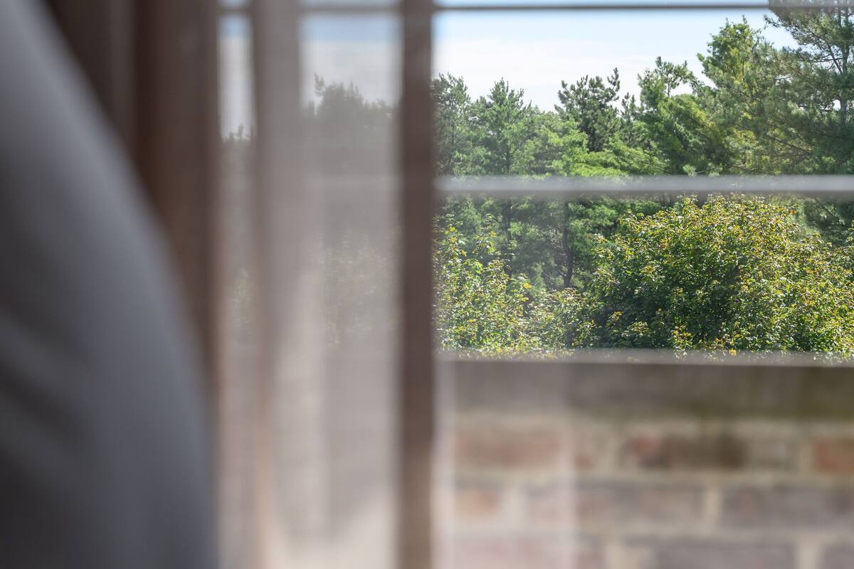 deluxe double room | 1 bedroom, hypo-allergenic bedding, in-room safe, desk