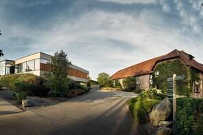 Exterior - Stiemerheide - The Urban Hotel & Golf Retreat (Genk)
