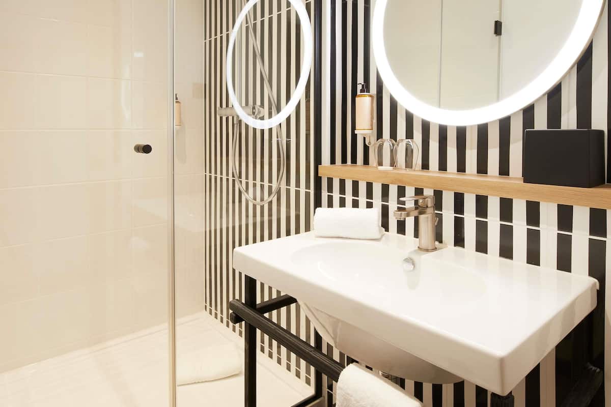 1 bedroom, free minibar, in-room safe, blackout curtains