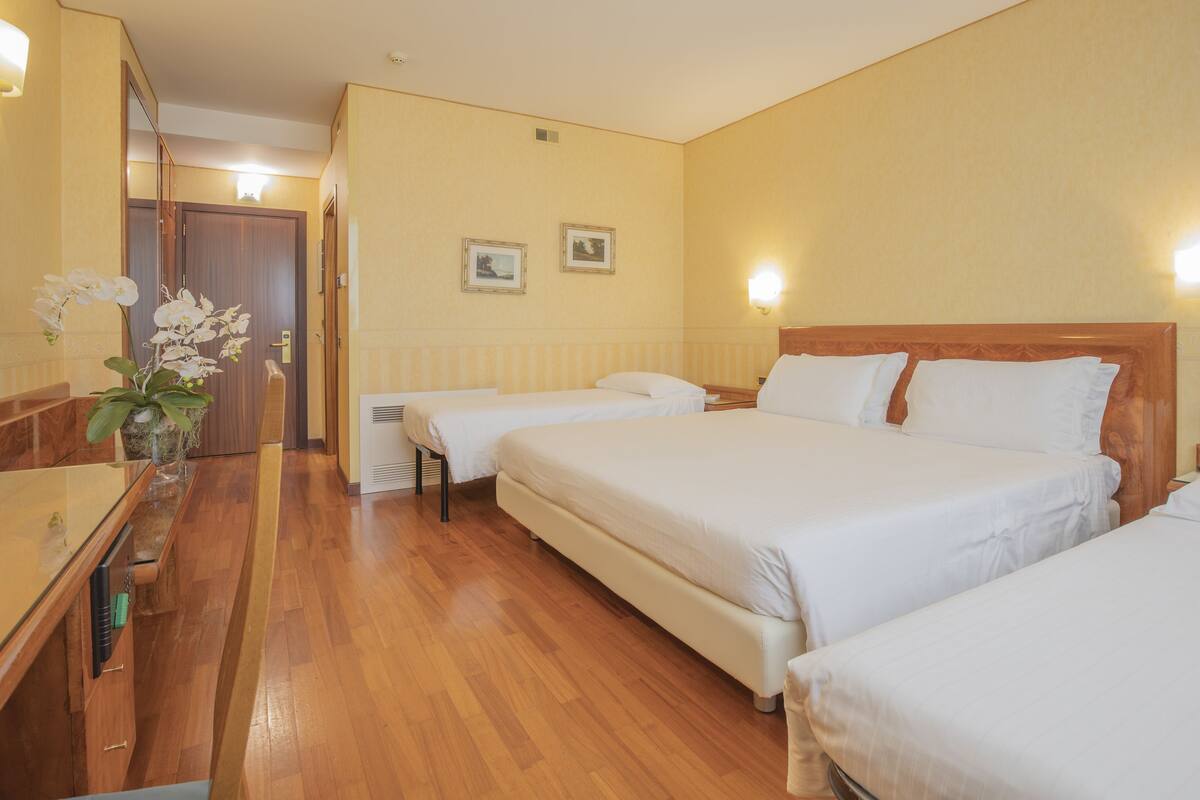 quadruple room | 1 bedroom, premium bedding, minibar, in-room safe