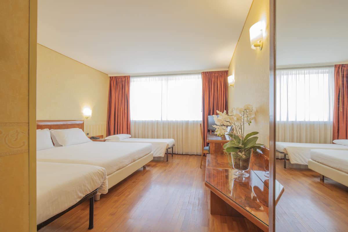 Quadruple Room | Premium bedding, minibar, in-room safe, desk
