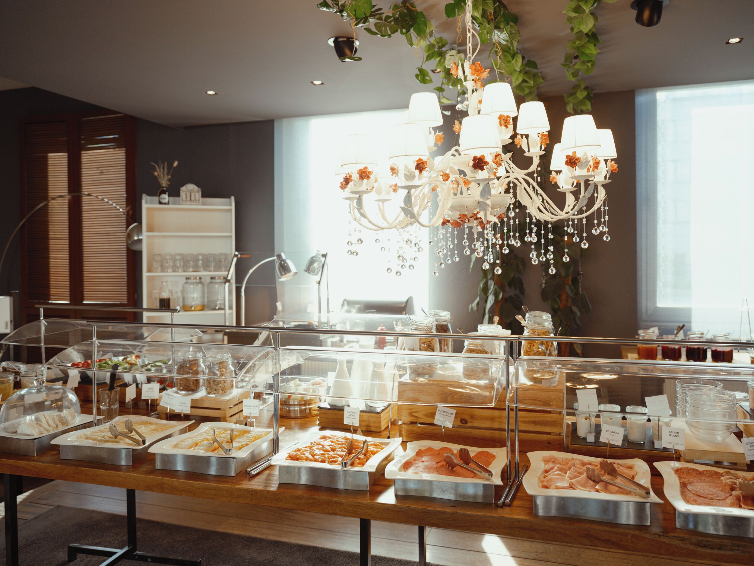 daily buffet breakfast (eur 25 per person)