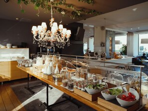Daily buffet breakfast (EUR 25 per person)