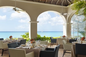 3 restaurants, breakfast, lunch, dinner served; Caribbean cuisine 