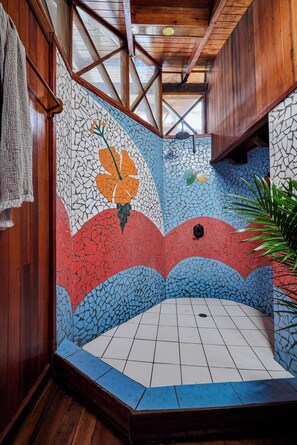 Gros Piton Suite | Bathroom | Shower, rainfall showerhead, free toiletries, hair dryer