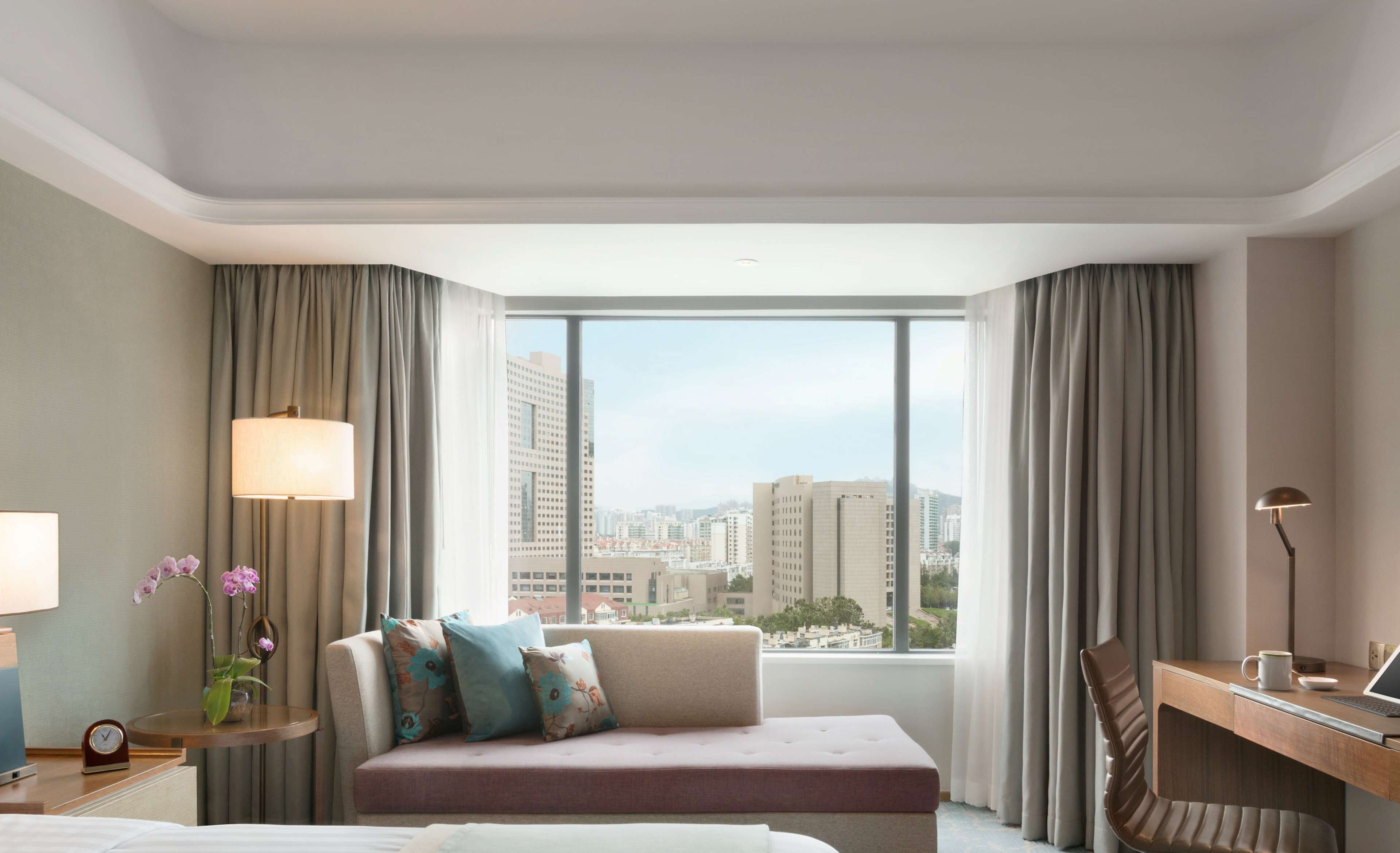 premium bedding, down duvets, minibar, in-room safe