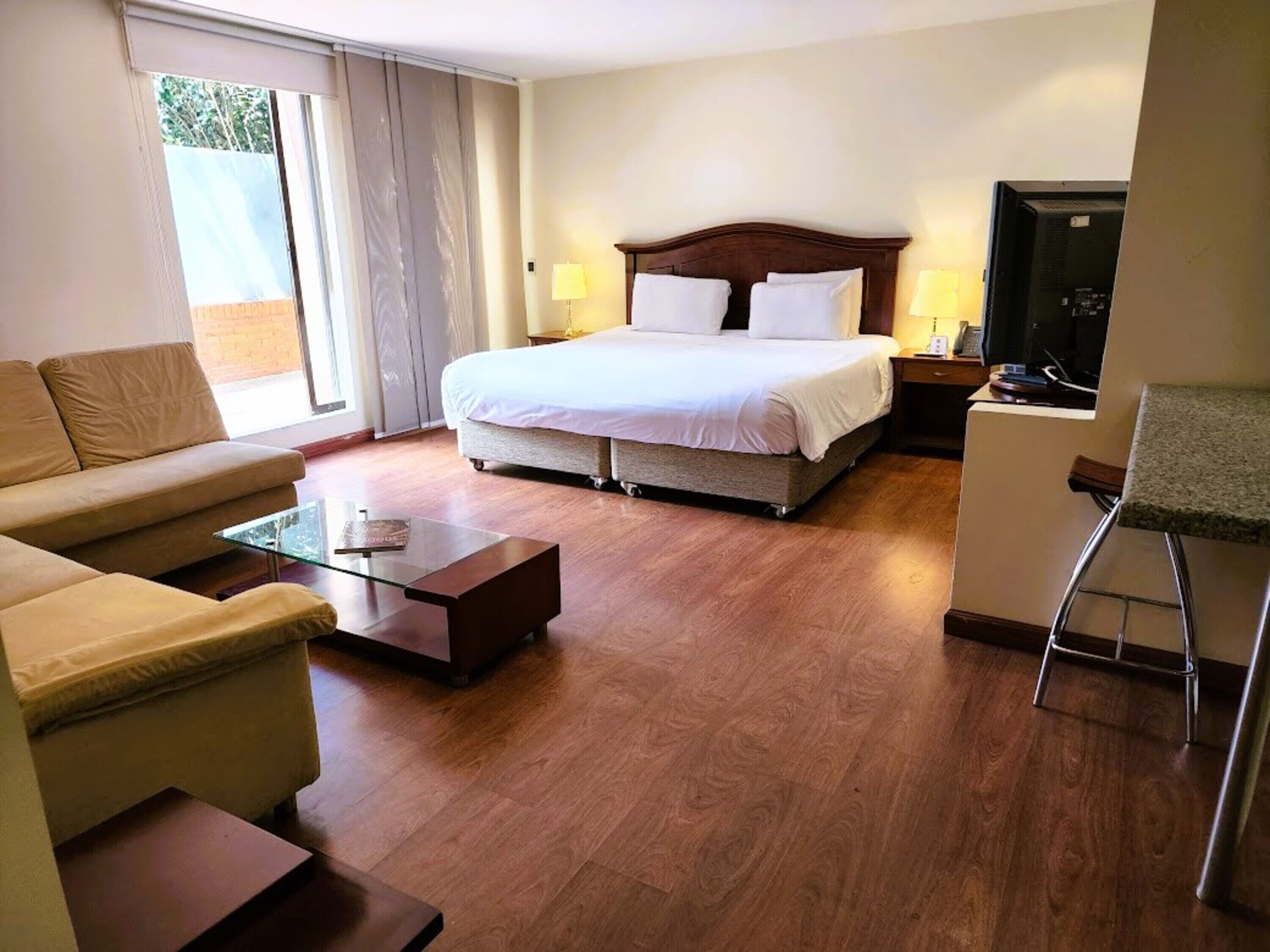 junior suite, terrace | premium bedding, minibar, in-room safe, desk