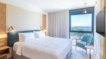 Minibar, desk, blackout drapes, free WiFi