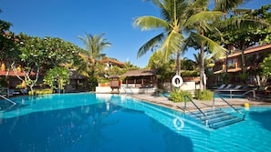 Outdoor pool, open 6:30 AM to 6:00 PM, pool umbrellas, sun loungers