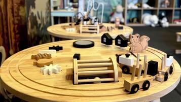Zona de juegos infantil cubierta