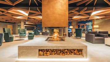 2 ๊ฐ์ ๋ฐ/๋ผ์ด์ง