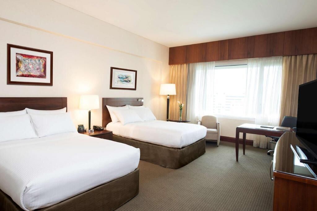 Hypo-allergenic bedding, minibar, in-room safe, desk
