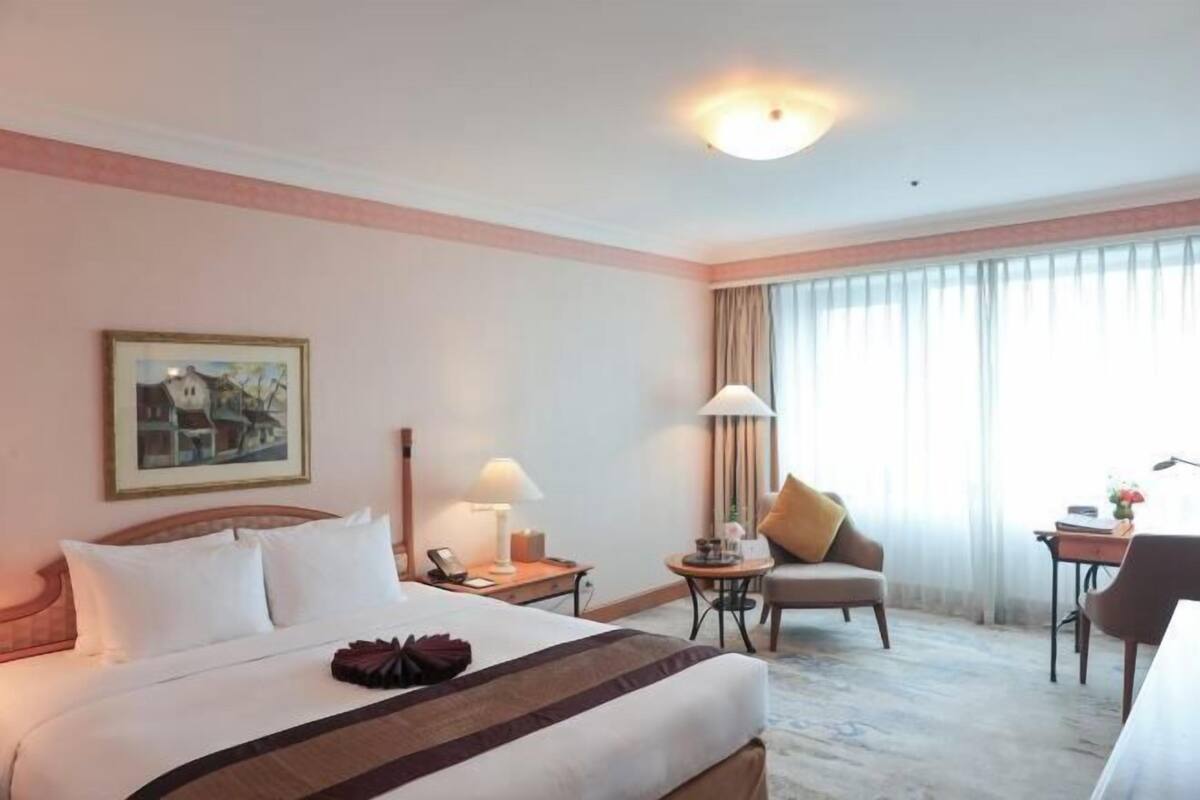 Premium bedding, down comforters, memory foam beds, minibar