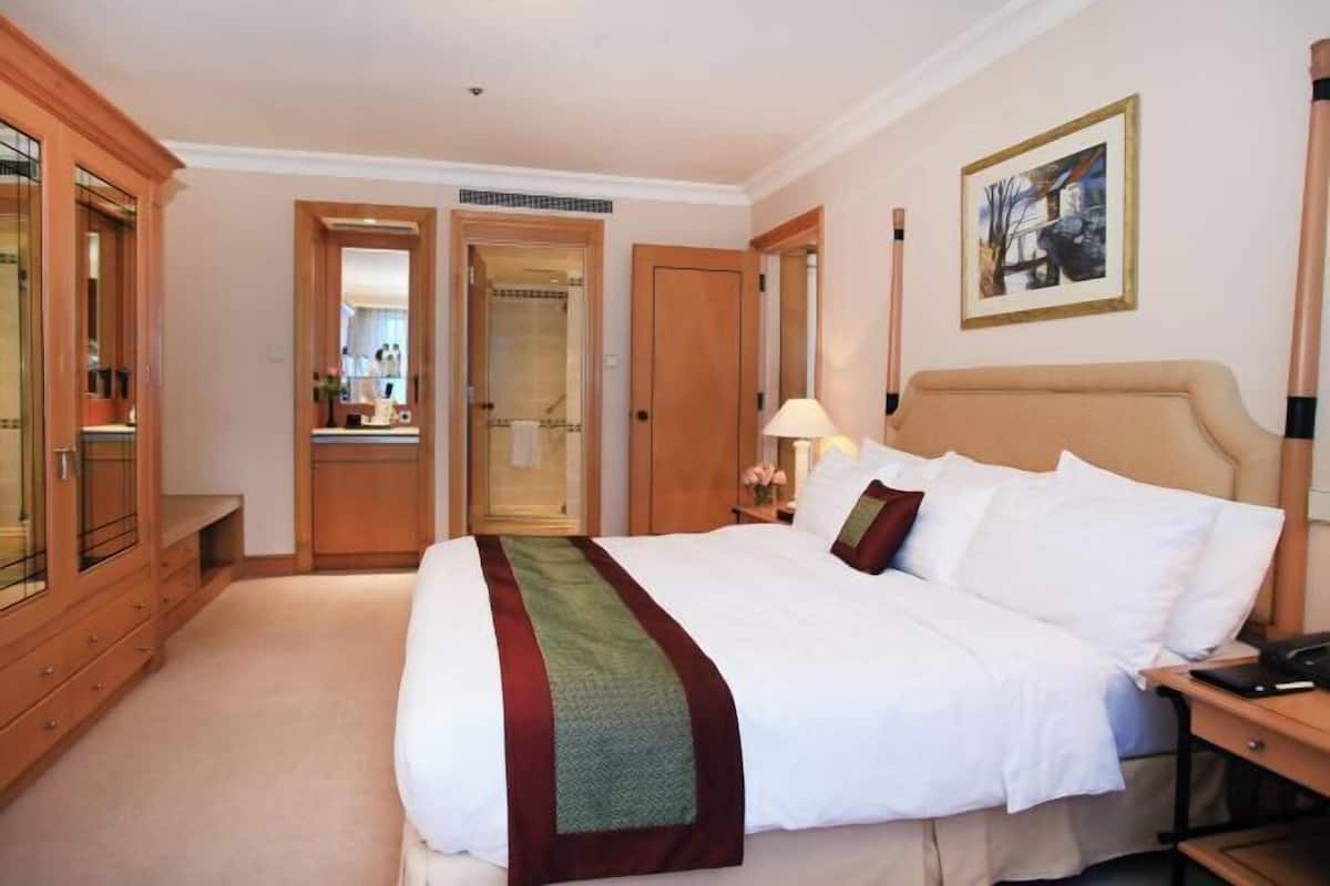 1 dormitorio, ropa de cama de alta calidad, edredones de plumas
