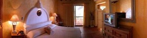 In-room safe, free WiFi