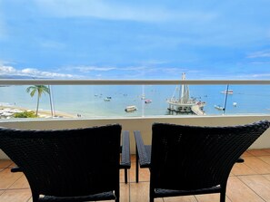 Terrace/patio - Hotel Delfin PV Beach Resort (Puerto Vallarta)