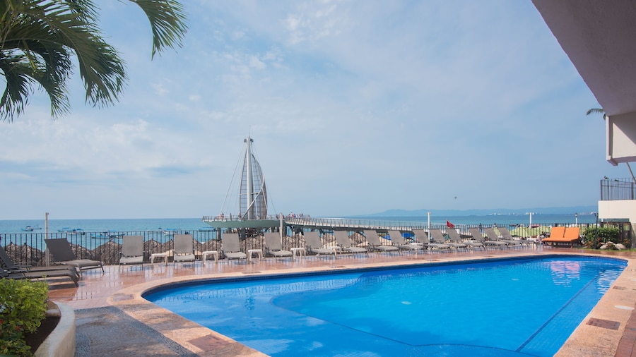 Hotel Delfin PV Beach Resort