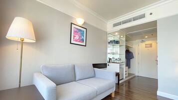 Habitación ejecutiva | Ropa de cama de alta calidad, colchones Tempur-Pedic, caja fuerte