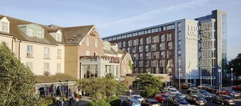 Red Cow Moran Hotel