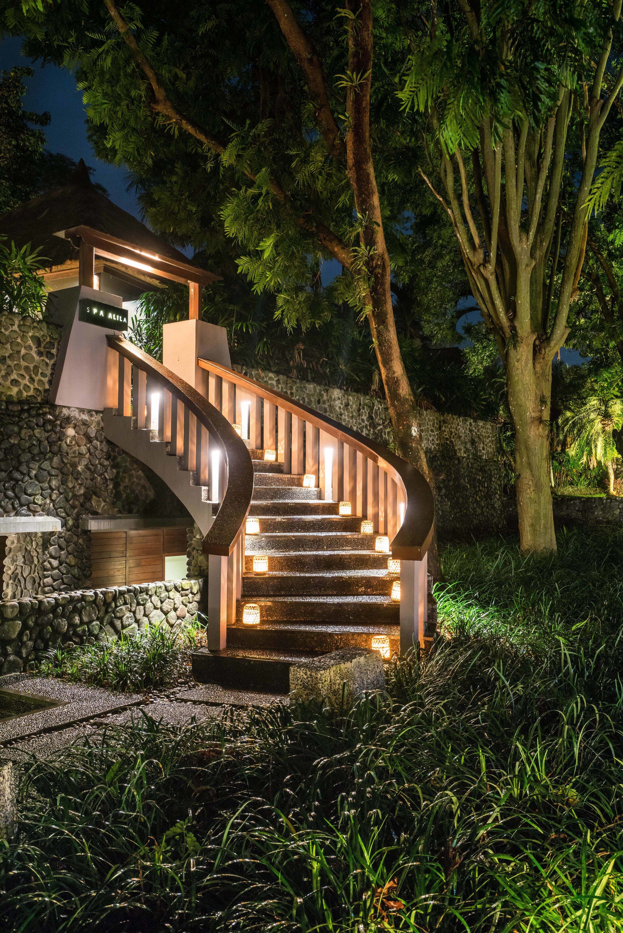 couples treatment room(s), body treatments, aromatherapy, body wraps