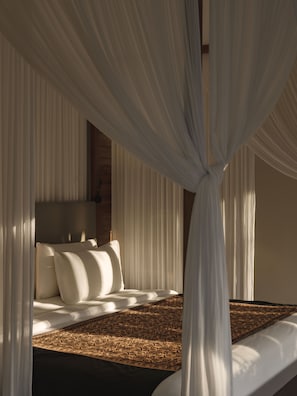 Villa (Forest Edge) | Premium bedding, minibar, in-room safe, laptop workspace - Alila Ubud. Bali (Ubud)