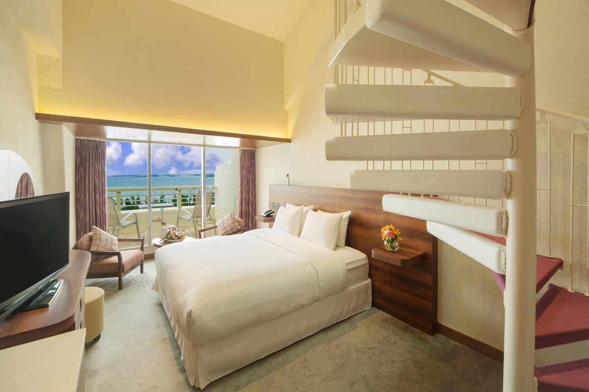 Luxe beddengoed, donsdekens, pillowtop-bedden, een kluis op de kamer