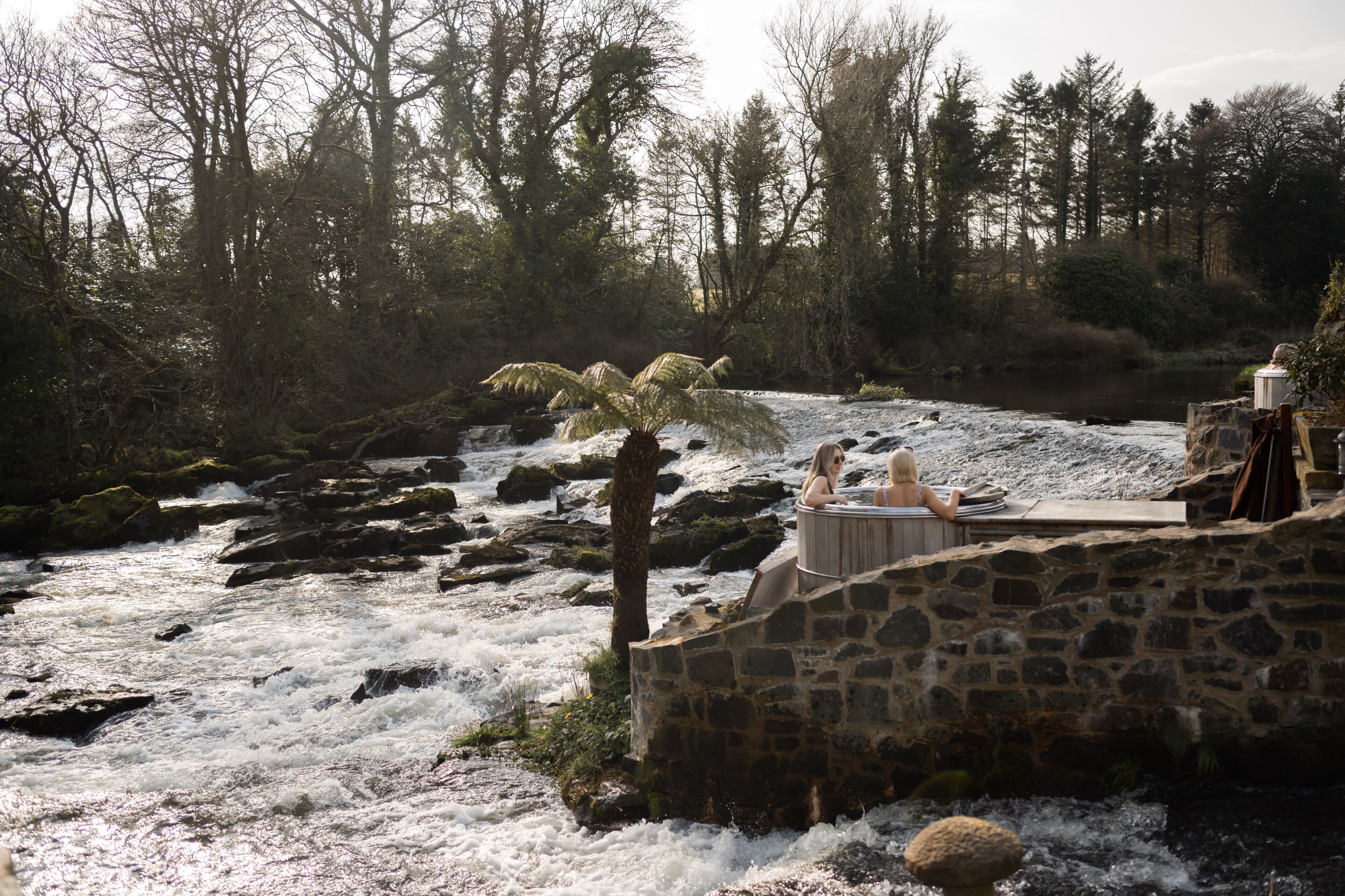 sauna, hot tub, steam room, body treatments, aromatherapy