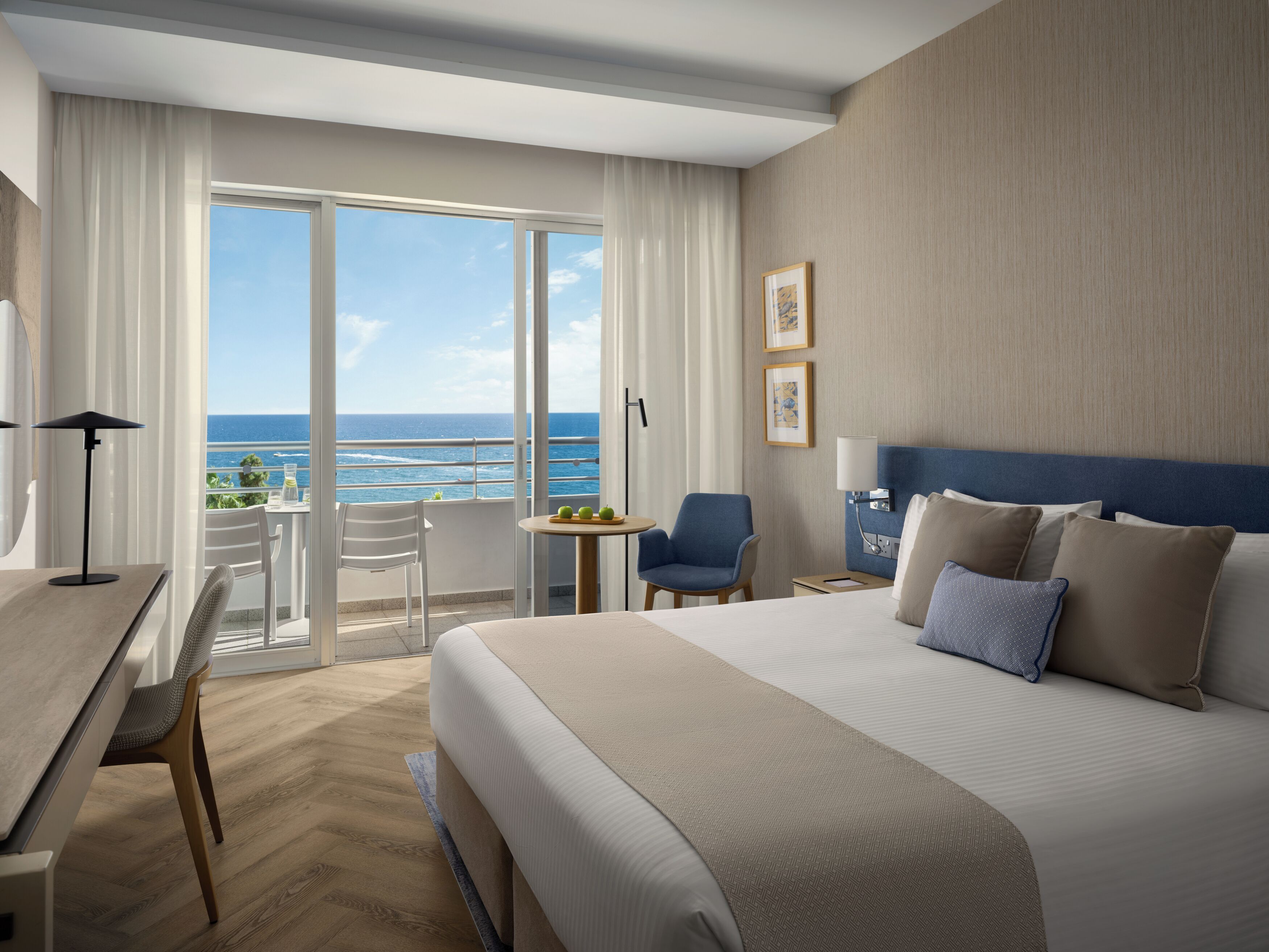 Superior Seaview Room | Minibar, in-room safe, soundproofing, free WiFi