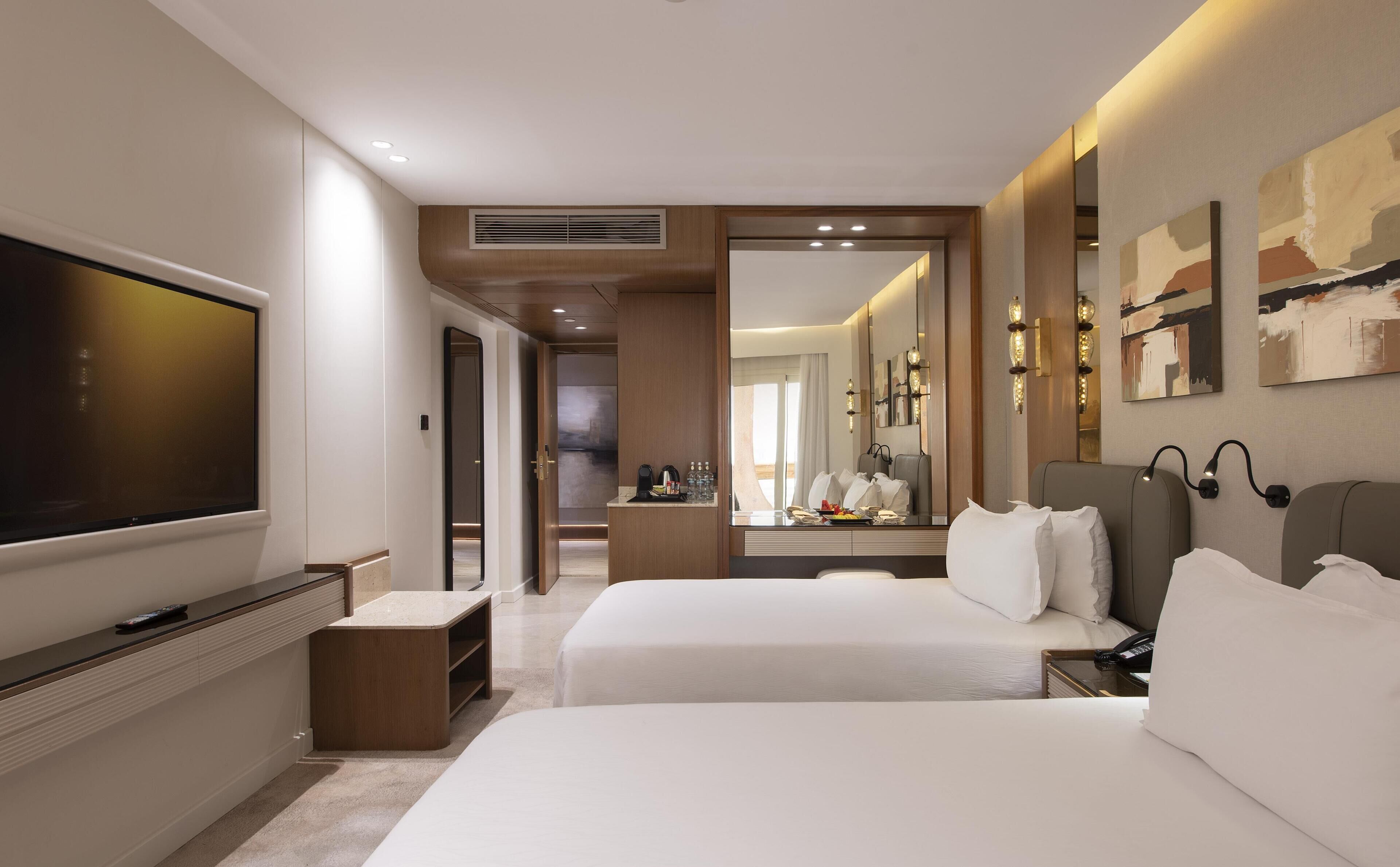 Royal Elite City View Double or Twin Room | Minibar, in-room safe, soundproofing, WiFi