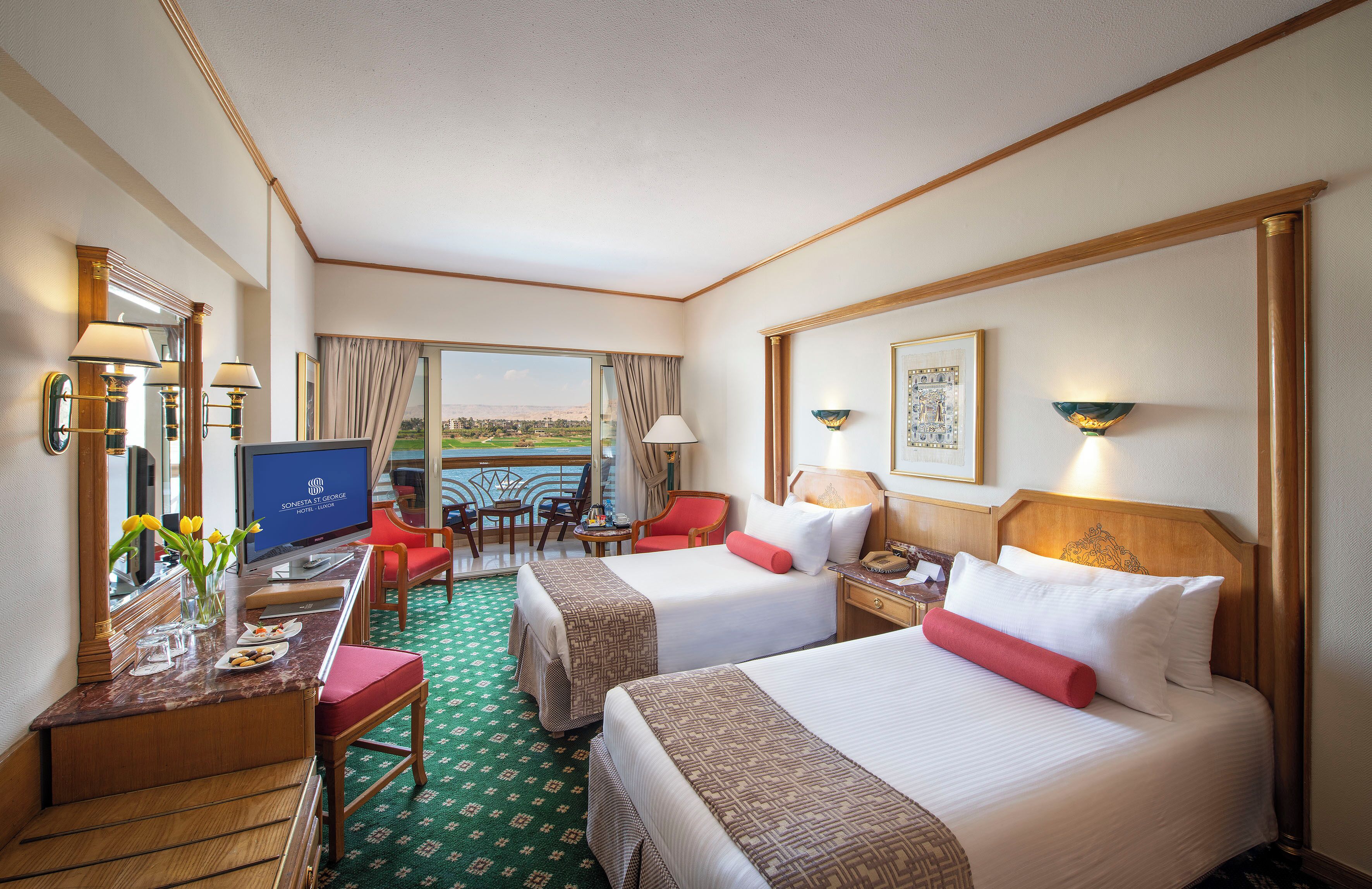 Habitació Deluxe | Minibar, caixa forta a l'habitació i escriptori 