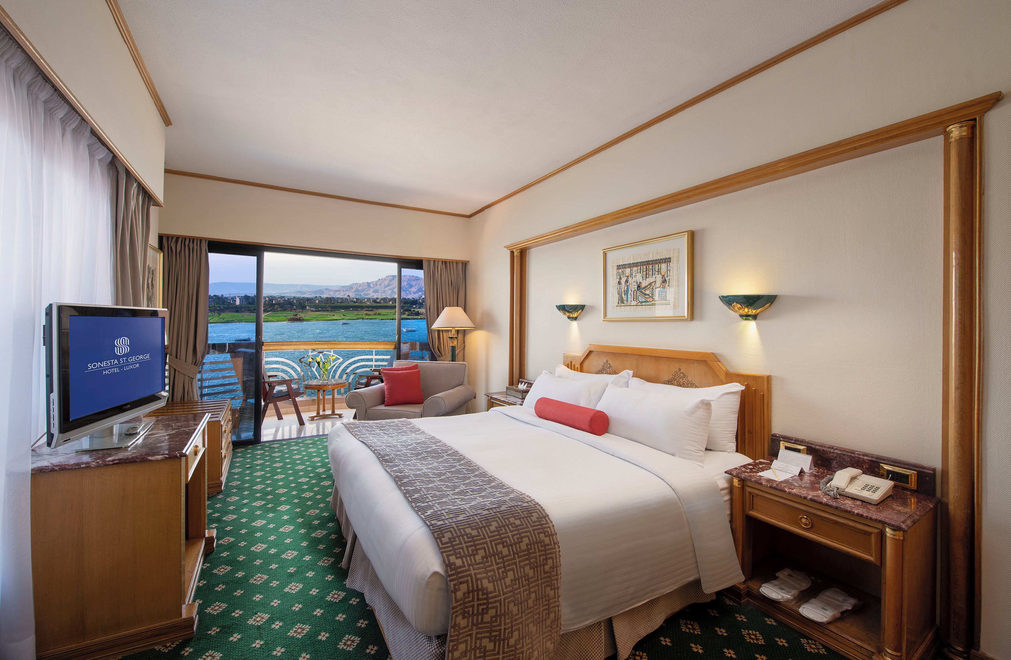 Suite júnior | Minibar, caixa forta a l'habitació i escriptori 