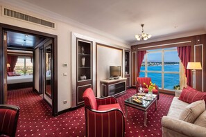 Ambassador Suite | 1 bedroom, minibar, in-room safe, desk