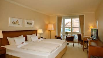 Superior tweepersoonskamer | Een gratis minibar, een kluis op de kamer, een bureau