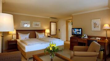 Deluxe-Doppelzimmer | 1 Schlafzimmer, kostenlose Minibar, Zimmersafe, Schreibtisch