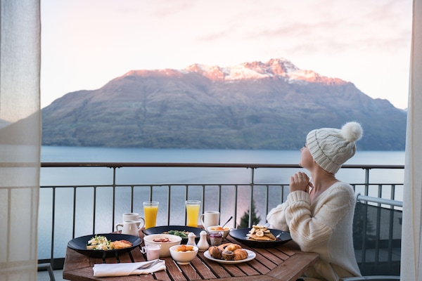 Desayuno buffet (NZD 30 por persona)