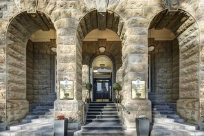 Entrada al alojamiento