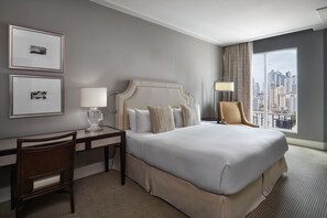 Studio, 1 King Bed, Non Smoking, Tower | Egyptian cotton sheets, premium bedding, pillow-top beds, minibar