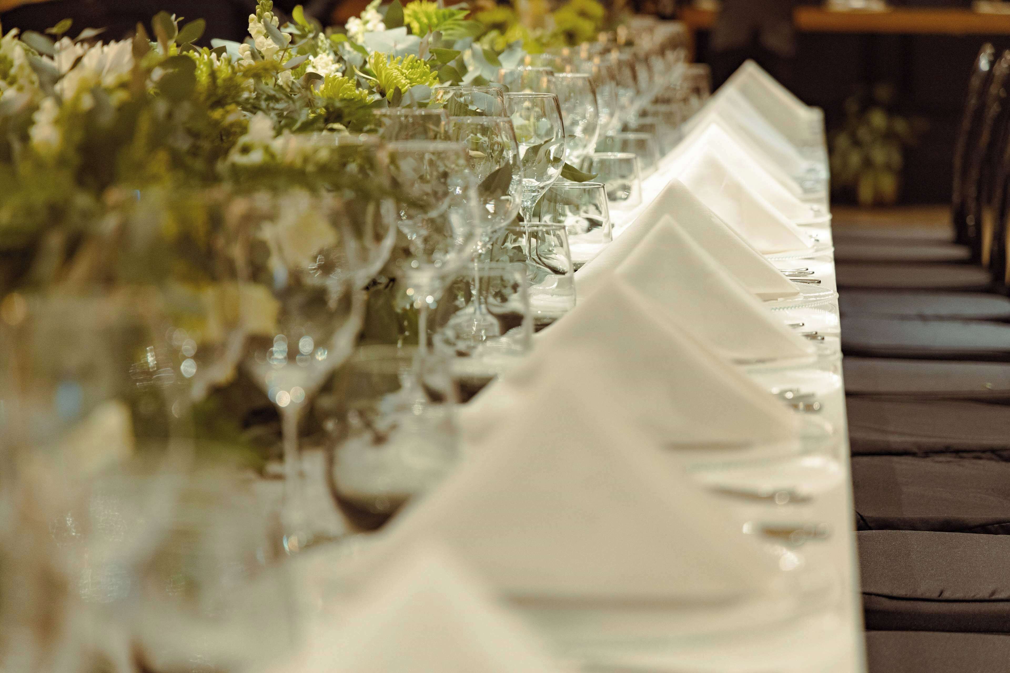 breakfast, lunch, dinner served; international cuisine