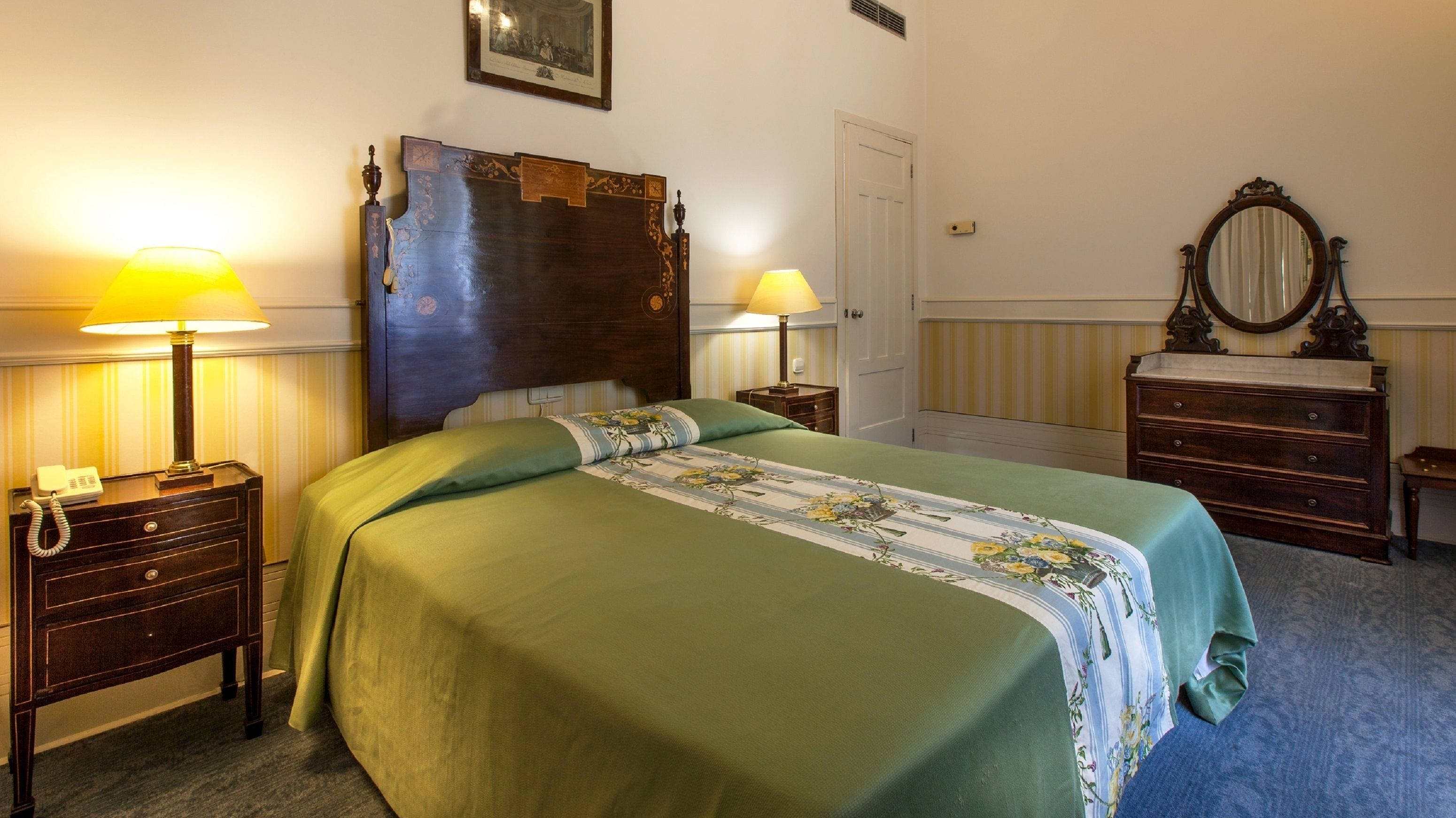 junior suite, 1 double bed | minibar, in-room safe, free cots/infant beds, free wifi